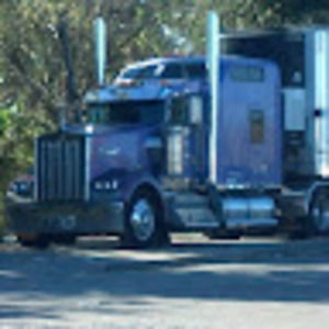 Meet your Posher, Max